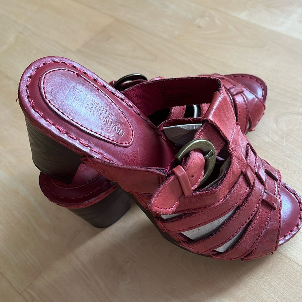 Red Sandals s8 Woven Design